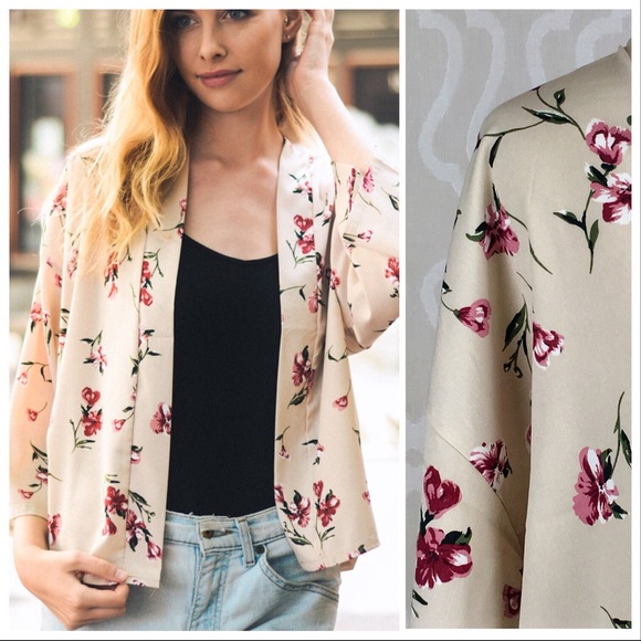 *CLEARANCE* Red Gardenias Kimono Cardigan - Picture 5 of 7
